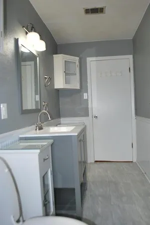 $189,900 | 2604 West Johnson Street, Denison, TX 75020