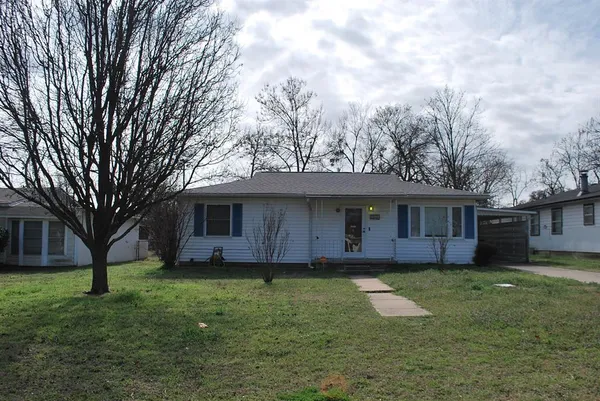 $189,900 | 2604 West Johnson Street, Denison, TX 75020