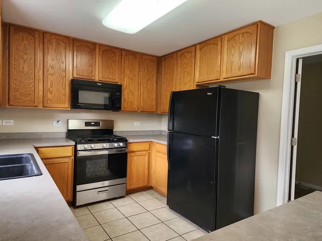 $335,000 | 570 Collier Drive, Antioch, IL 60002