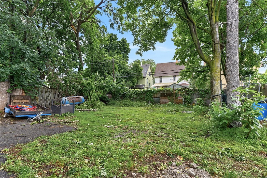 372 Hayward Avenue, Unit 370 Rochester, NY 14609 - Photo 13 of 14