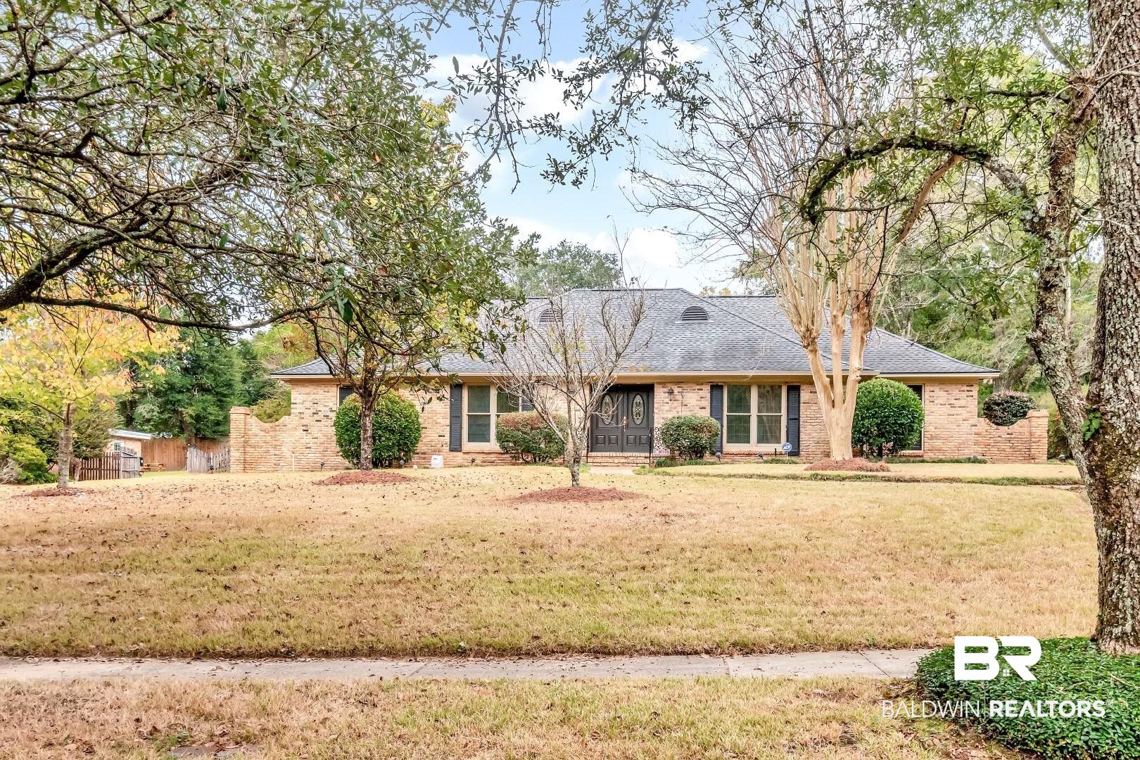601 Shenandoah Road West Mobile, AL 36608 - Photo 2 of 44