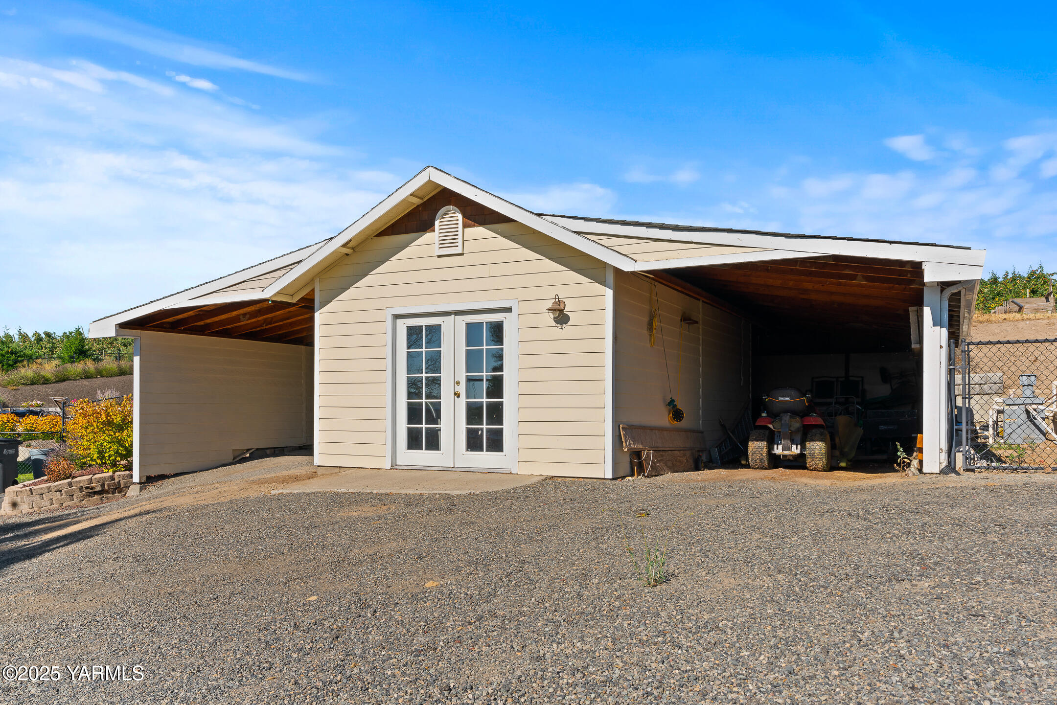 620 Tibbling Road Selah, WA 98942 - Photo 46 of 60 a front view of a house with a yard