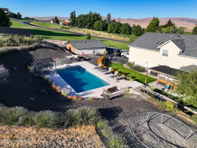 $800,000 | 620 Tibbling Road, Selah, WA 98942