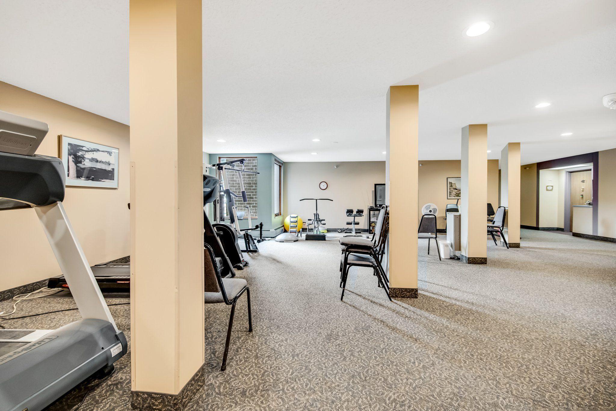 500 County B Road West, Unit 103 St. Paul, MN 55113 - Photo 18 of 41