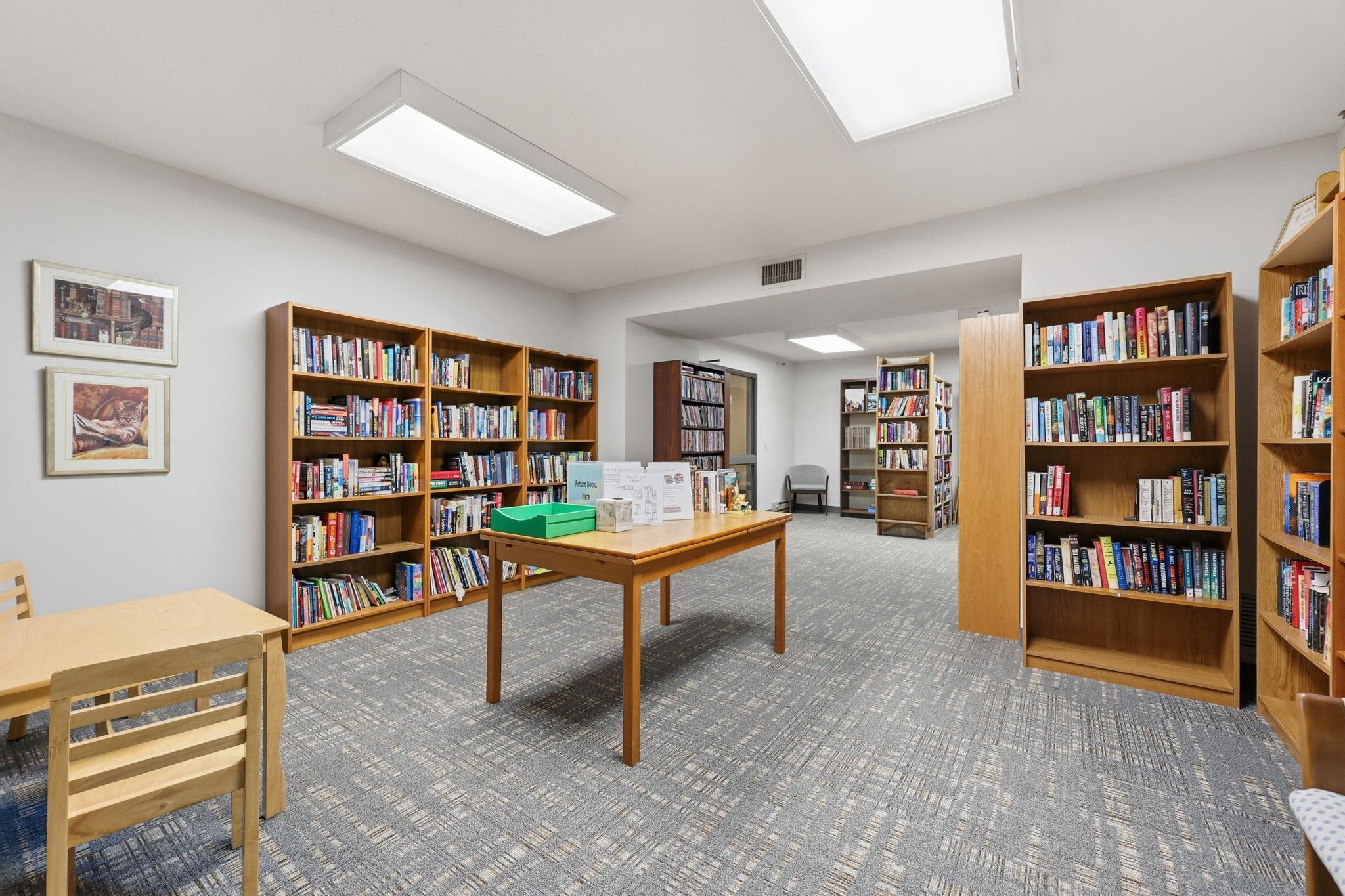 500 County B Road West, Unit 103 St. Paul, MN 55113 - Photo 23 of 41