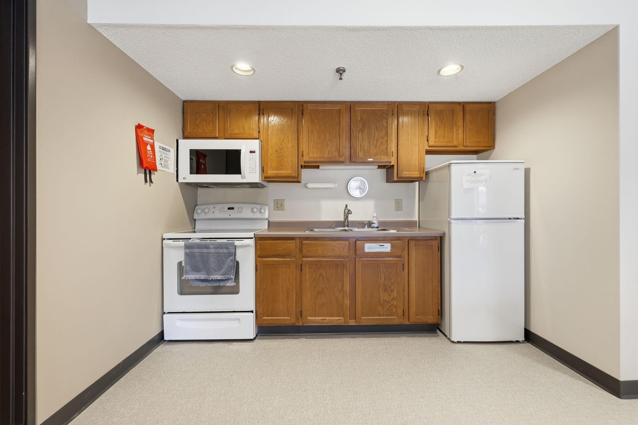 500 County B Road West, Unit 103 St. Paul, MN 55113 - Photo 24 of 41