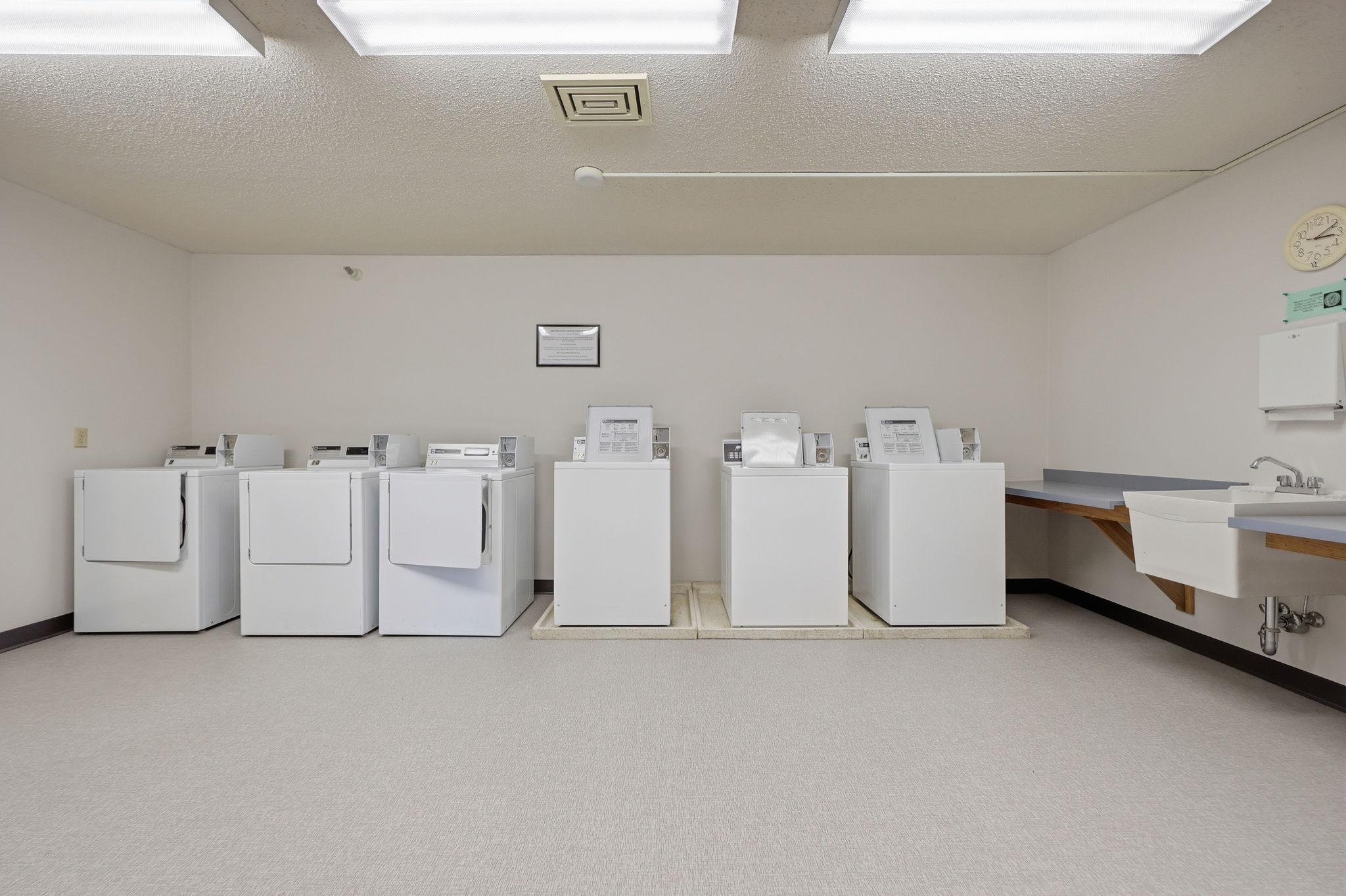 500 County B Road West, Unit 103 St. Paul, MN 55113 - Photo 34 of 41