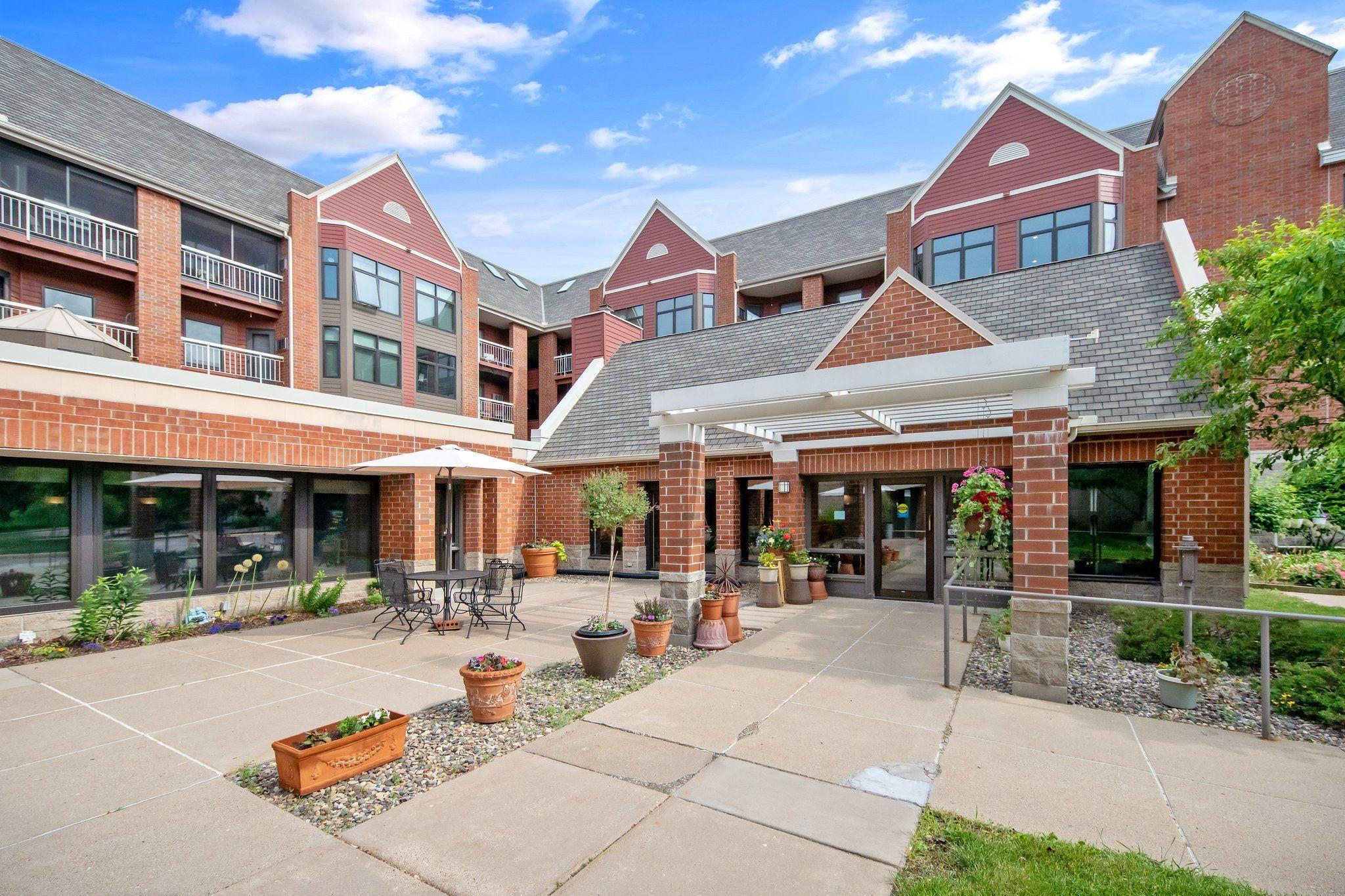 500 County B Road West, Unit 103 St. Paul, MN 55113 - Photo 39 of 41