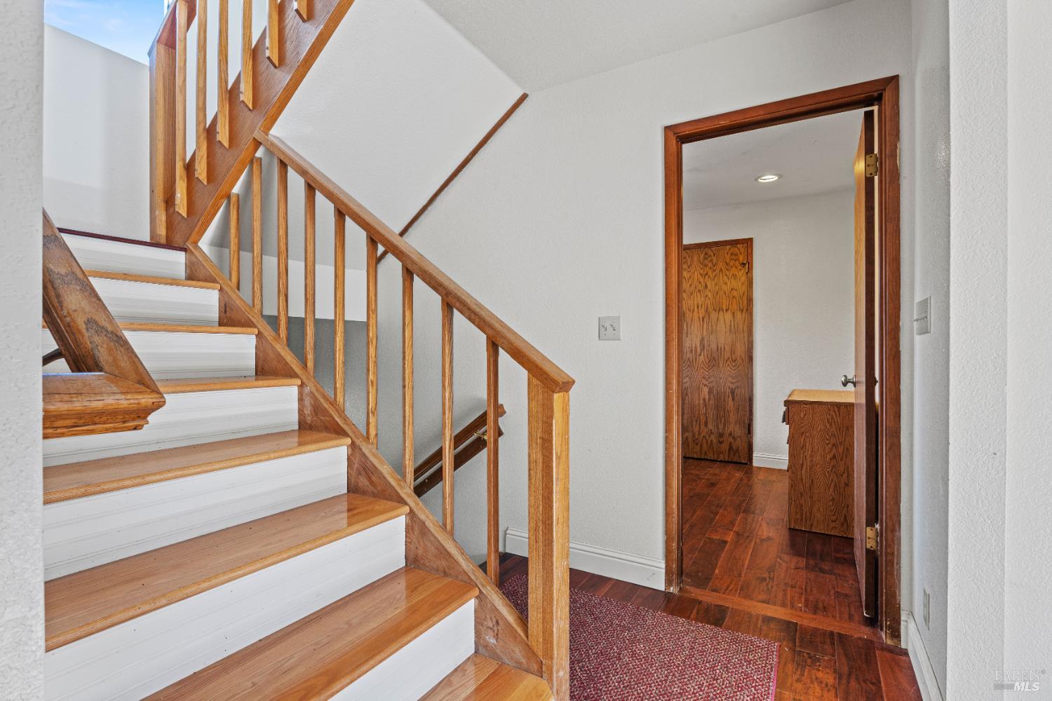6620 Robinson Creek Road Ukiah, CA 95482 - Photo 32 of 47 a view of entryway