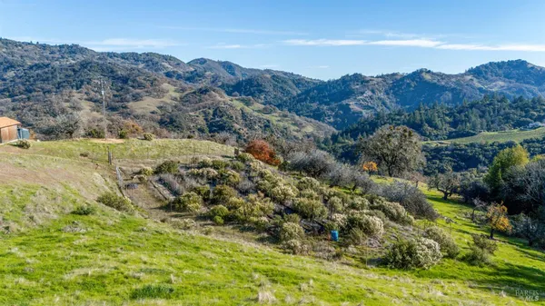 $749,000 | 6620 Robinson Creek Road, Ukiah, CA 95482