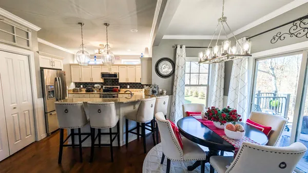 $699,900 | 18175 Baldwin Drive, South Bend, IN 46637