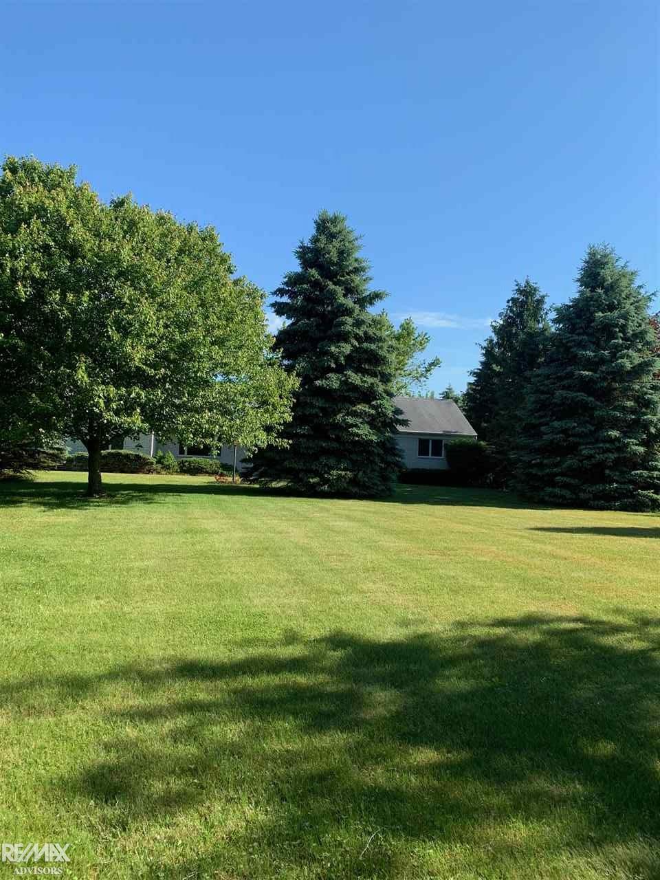 5788 Newman Road St. Clair, MI 48079 - Photo 46 of 47 50015725-45.JPG