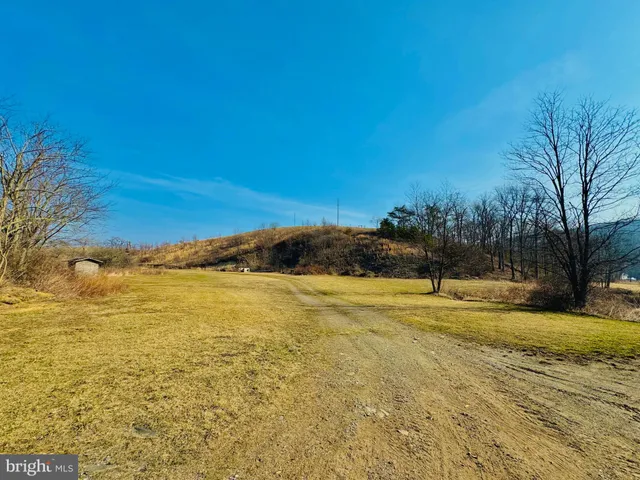 $105,000 | 200-blk Carberry Road, Saxton, PA 16678