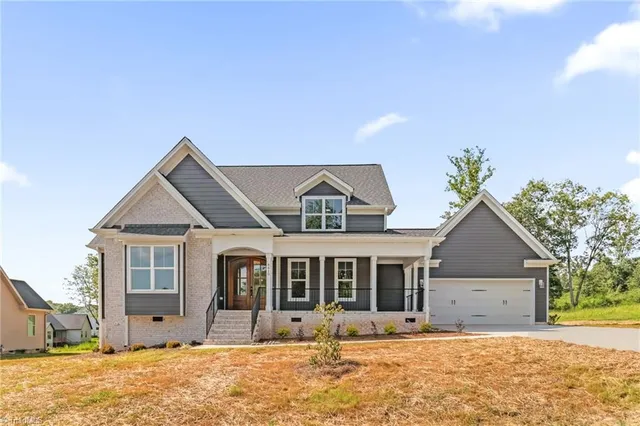 $639,900 | 8810 Rudy Drive, Kernersville, NC 27284