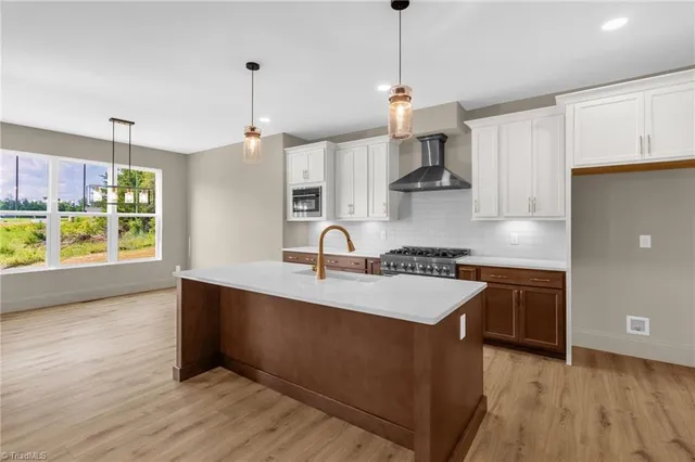 $639,900 | 8810 Rudy Drive, Kernersville, NC 27284