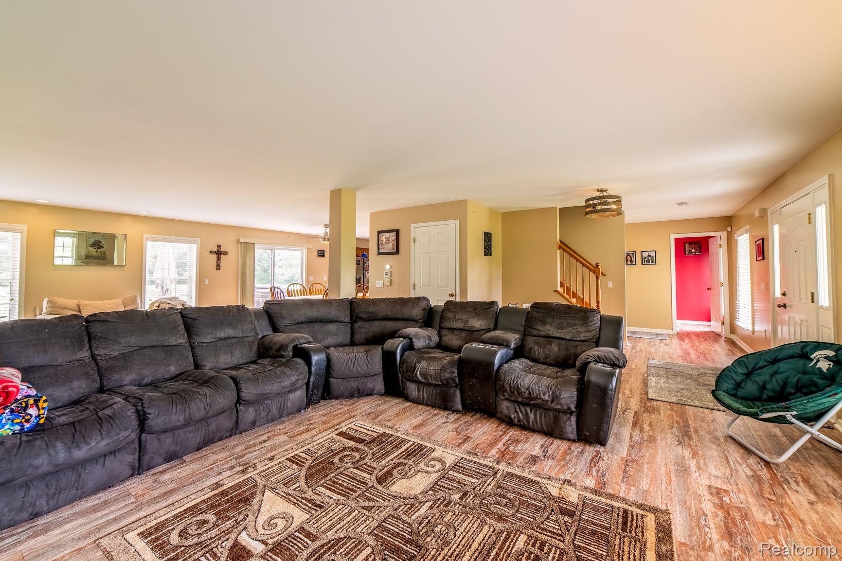 22651 Bohn Road Belleville, MI 48111 - Photo 8 of 57 Gallery Image 8