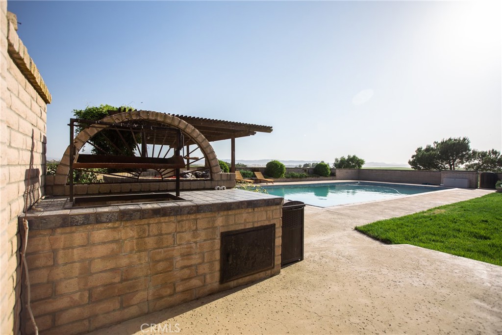 2995 Pleasant Road San Miguel, CA 93451 - Photo 14 of 75