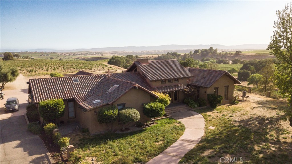 2995 Pleasant Road San Miguel, CA 93451 - Photo 2 of 75