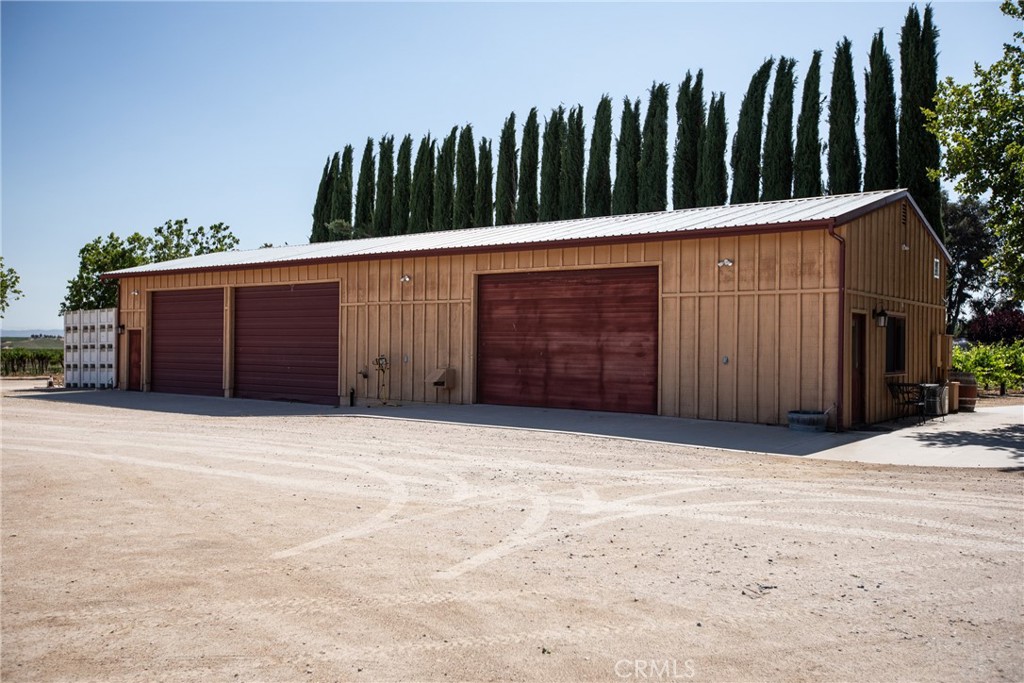 2995 Pleasant Road San Miguel, CA 93451 - Photo 57 of 75