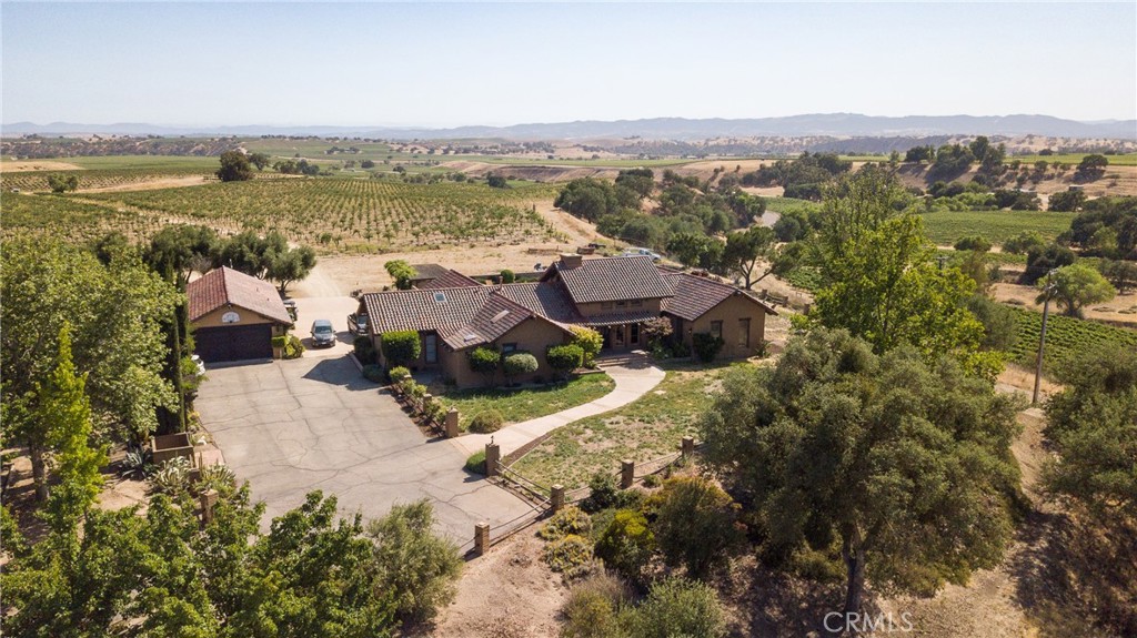 2995 Pleasant Road San Miguel, CA 93451 - Photo 7 of 75