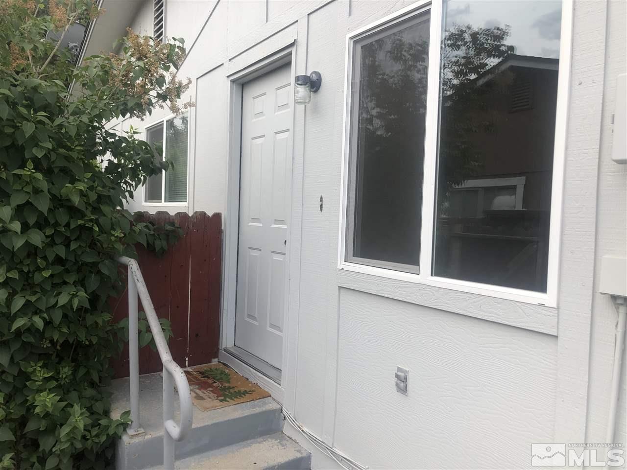6720 Lotus Street Reno, NV 89506 - Photo 2 of 17 Photo 2