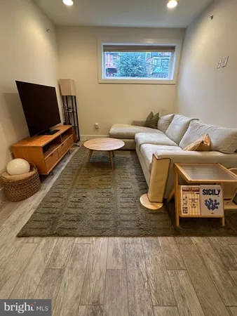 $3,000 | 1837 Kalorama Road Northwest, Unit B, Washington, DC 20009