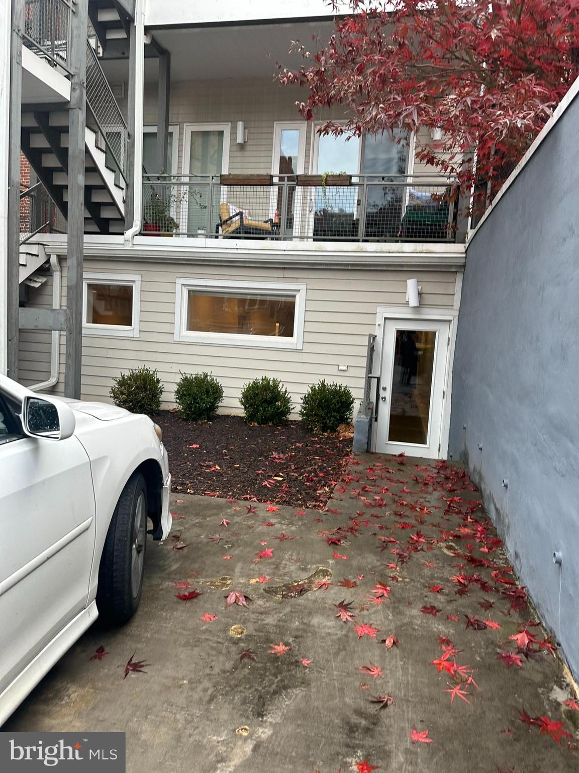 1837 Kalorama Road Northwest, Unit B Washington, DC 20009 - Photo 45 of 45 a white building in front of it
