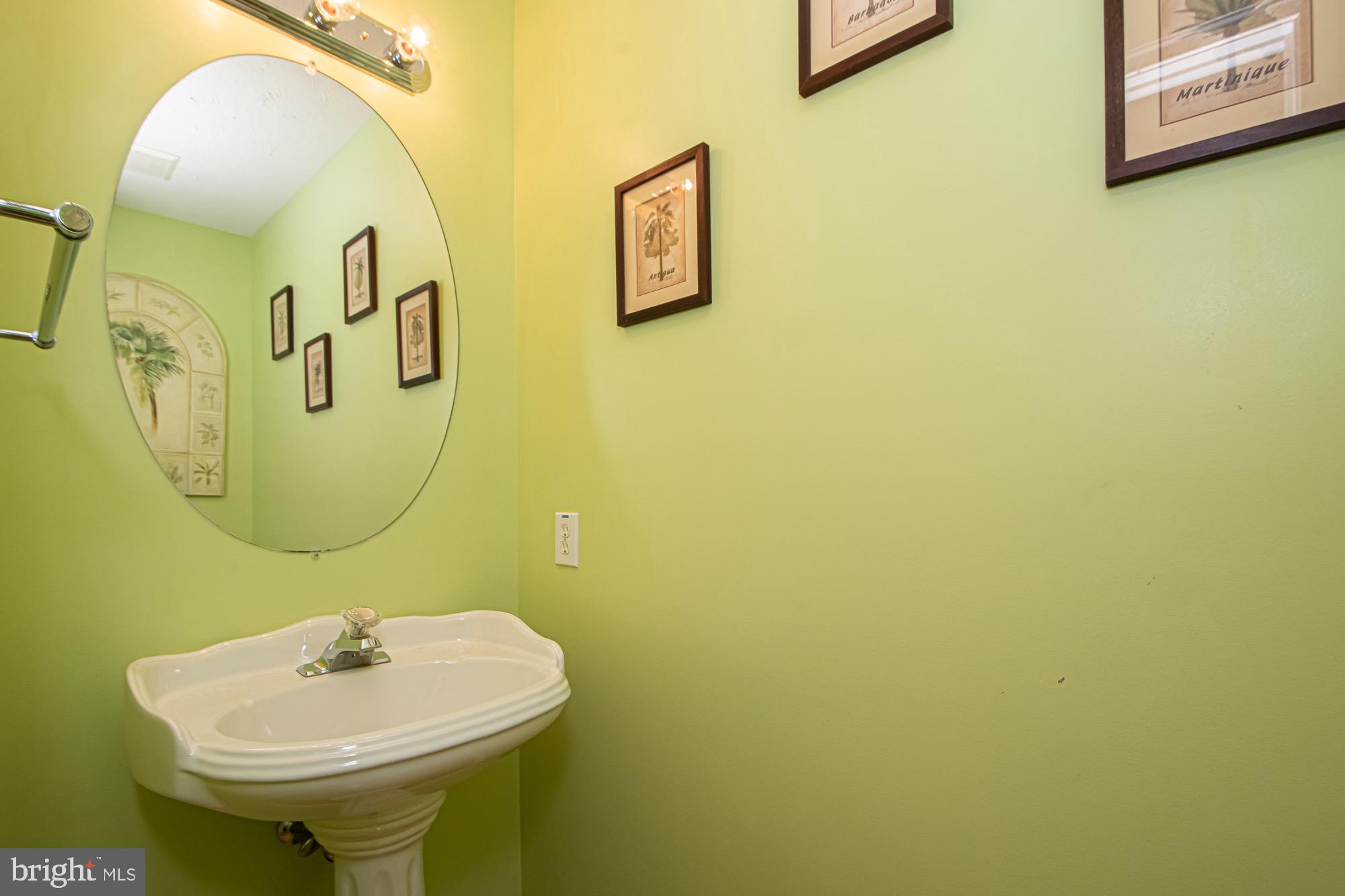 646 Guard Hill Road Middletown, VA 22645 - Photo 22 of 56 Half bath