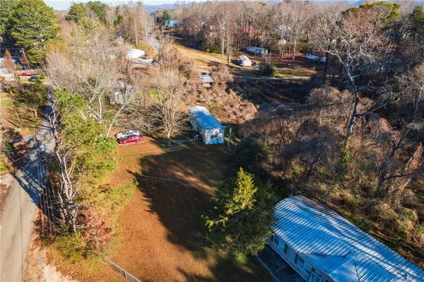 a view of backyard of house