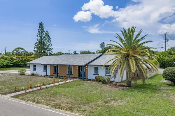 $615,000 | 3810 18th Avenue West, Bradenton, FL 34205