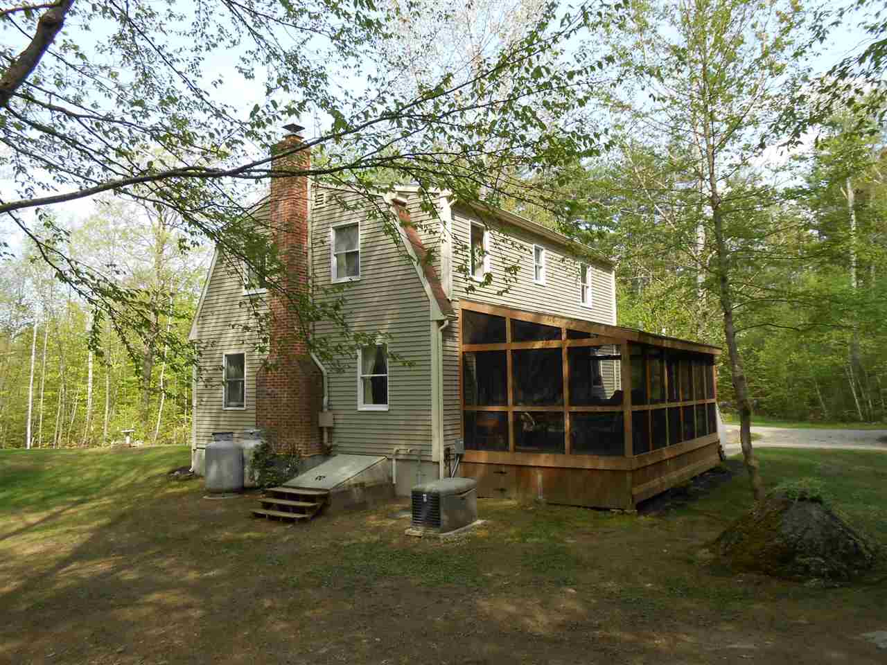 322 Merry Hill Road Barrington, NH 03825 - Photo 3 of 40