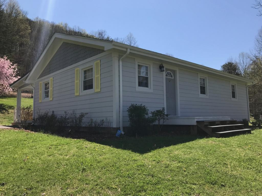869 Cooks Valley Road Kingsport, TN 37664 - Photo 1 of 24 Photo 1