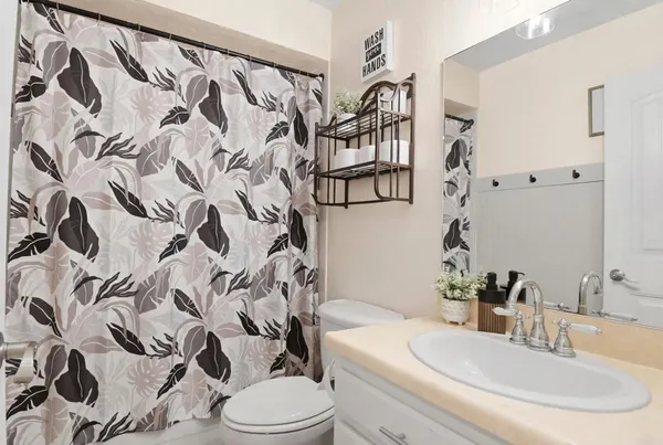 $580,000 | 1988 Arnold Way, Alpine, CA 91901