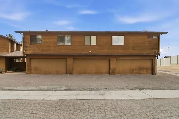 $580,000 | 1988 Arnold Way, Alpine, CA 91901