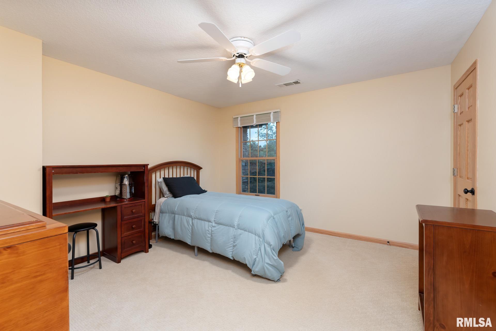 6812 Ridges Court Bettendorf, IA 52722 - Photo 29 of 50 Gallery Image 29