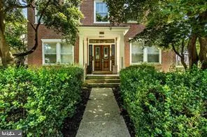$2,695 | 537 South Walnut Street, Unit 2, West Chester, PA 19382
