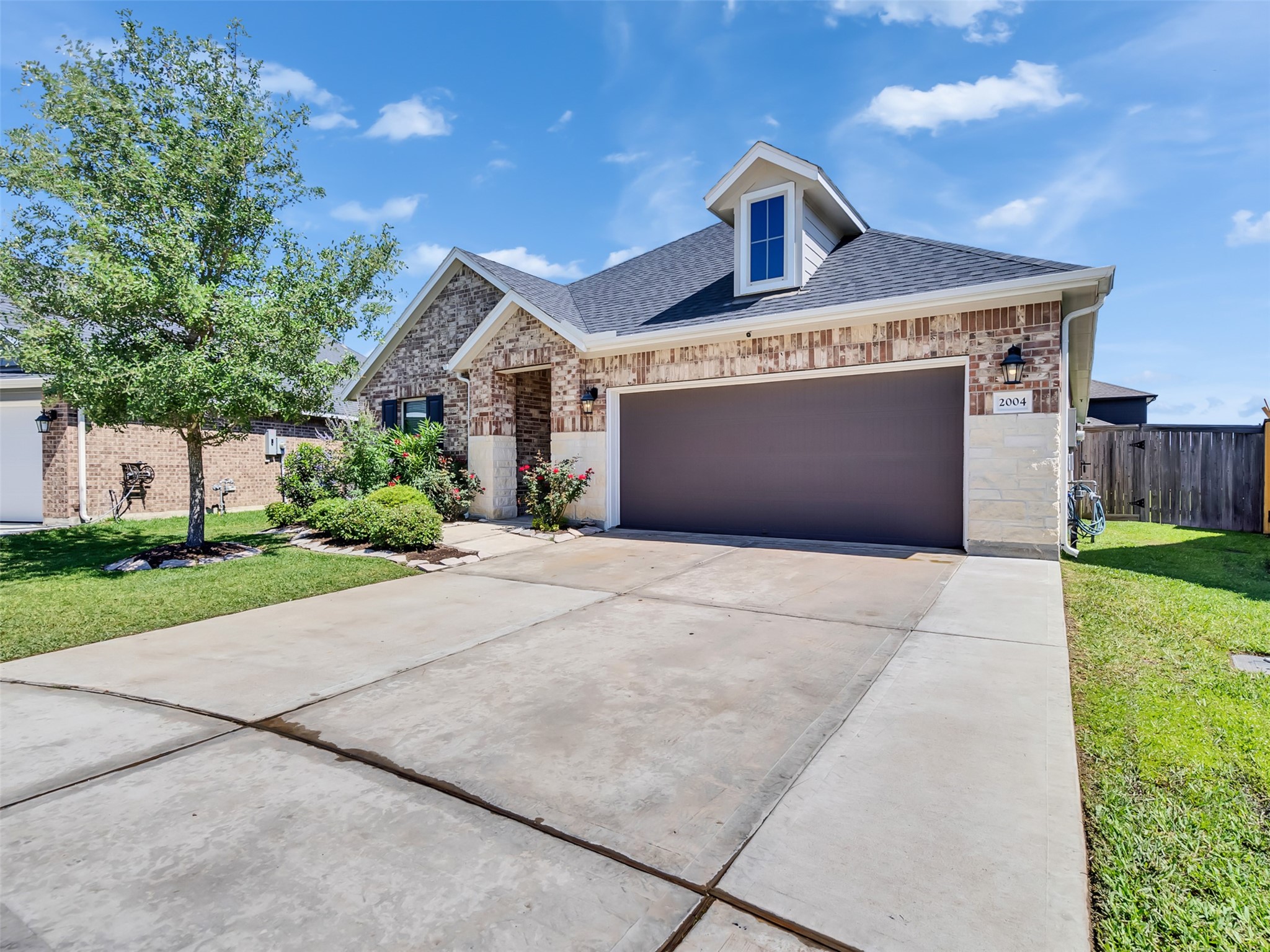 2004 Sadtler Ridge Circle La Porte, TX 77571 - Photo 5 of 37
