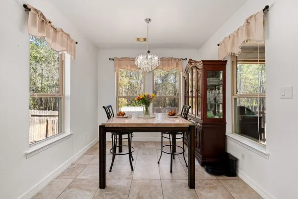 $450,000 | 2007 Brookmont Drive, Conroe, TX 77301