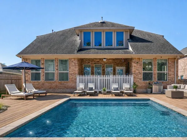 $450,000 | 2007 Brookmont Drive, Conroe, TX 77301