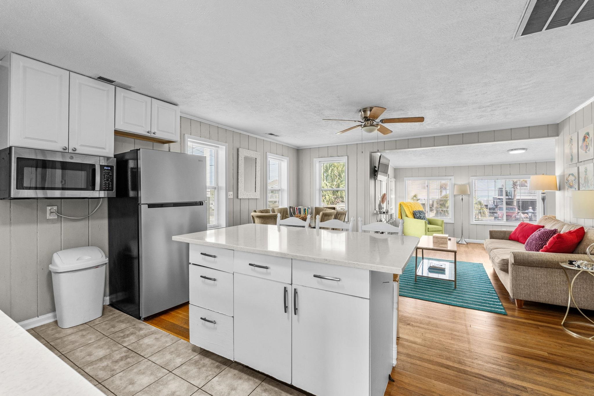 836 South Waccamaw Drive Murrells Inlet, SC 29576 - Photo 17 of 87