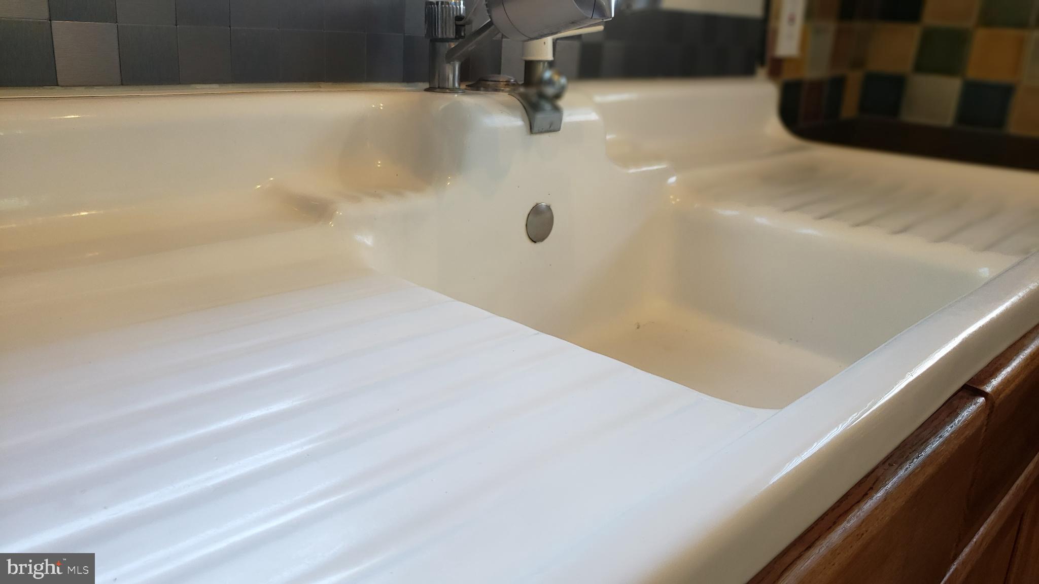 826 Cedarcroft Road Baltimore, MD 21212 - Photo 3 of 55 Sought after single piece enamel drainboard