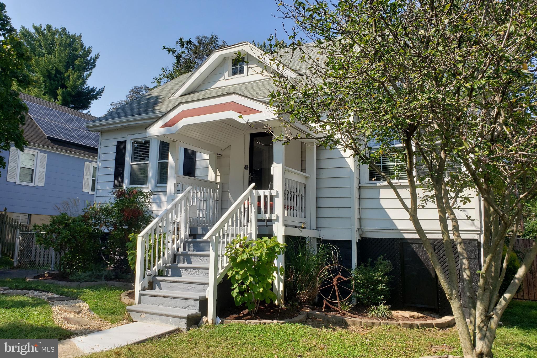 826 Cedarcroft Road Baltimore, MD 21212 - Photo 53 of 55 Close to public transportation & wonderful shops