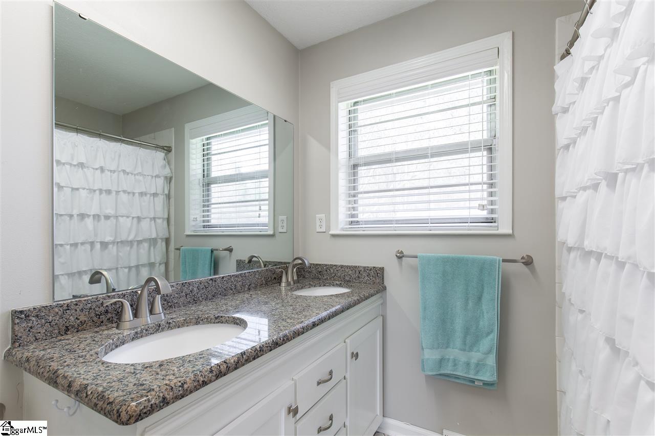 2729 Baird Road Clover, SC 29710 - Photo 10 of 16 Gallery Image 10
