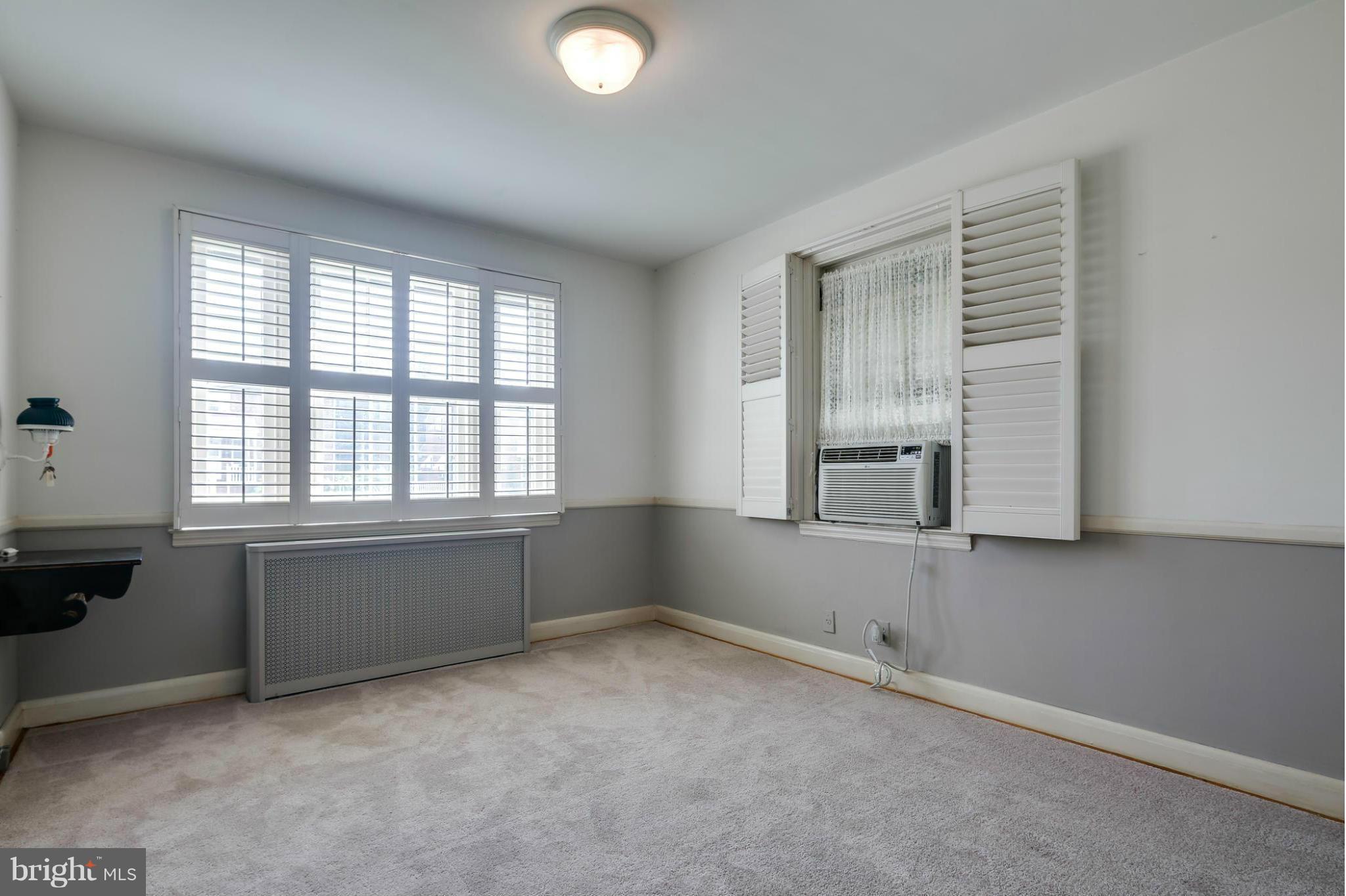 706 Dorchester Road Baltimore, MD 21229 - Photo 8 of 25 Dining Room