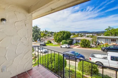 $489,000 | 725 East 4th Avenue, Unit G, Escondido, CA 92025