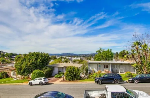 $489,000 | 725 East 4th Avenue, Unit G, Escondido, CA 92025