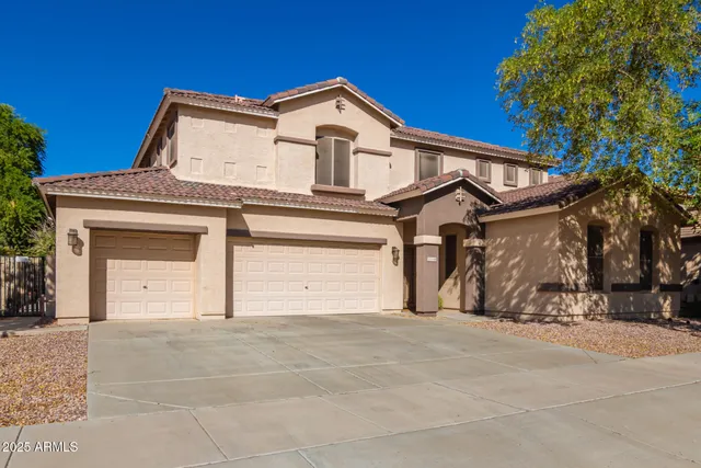 a view of a house with a outdoor space