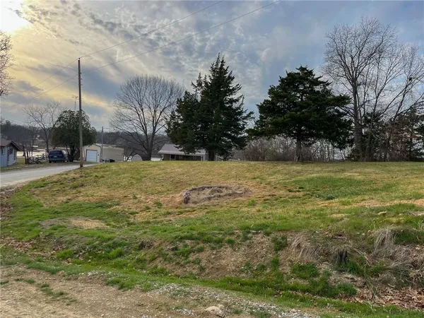 $35,000 | 71323 Fawnwood Drive, Trenton, MO 64683