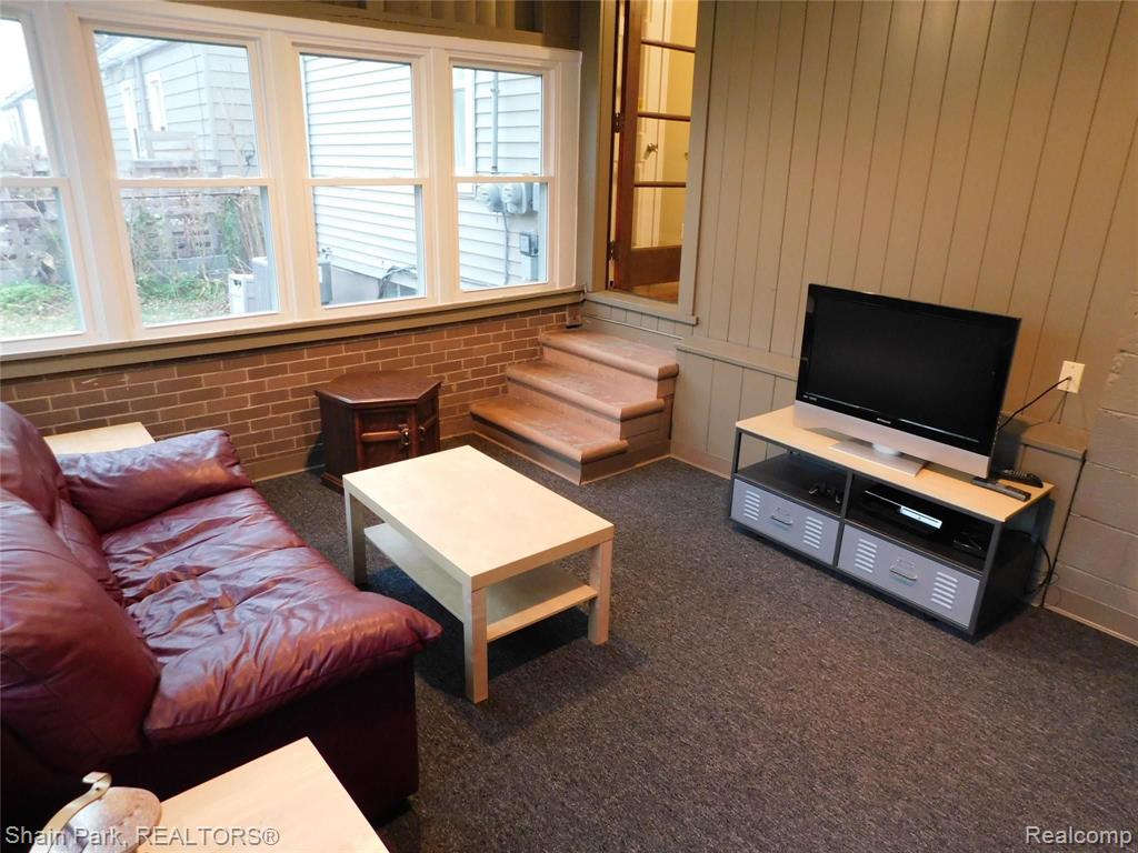 415 South Campbell Road Royal Oak, MI 48067 - Photo 13 of 38