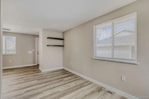 $585,000 | 370-372 Dayton Street, Aurora, CO 80010